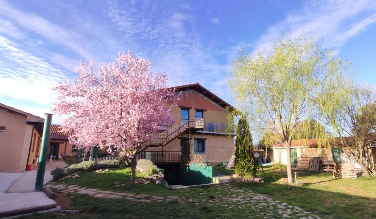 Albergue De Peregrinos Casa Flor Murias de Rechivaldo Kültér fotó
