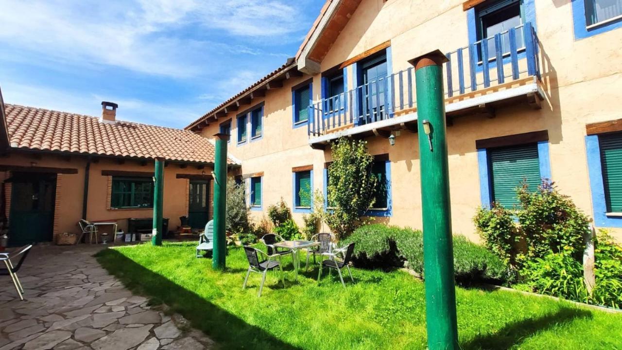 Albergue De Peregrinos Casa Flor Murias de Rechivaldo Kültér fotó